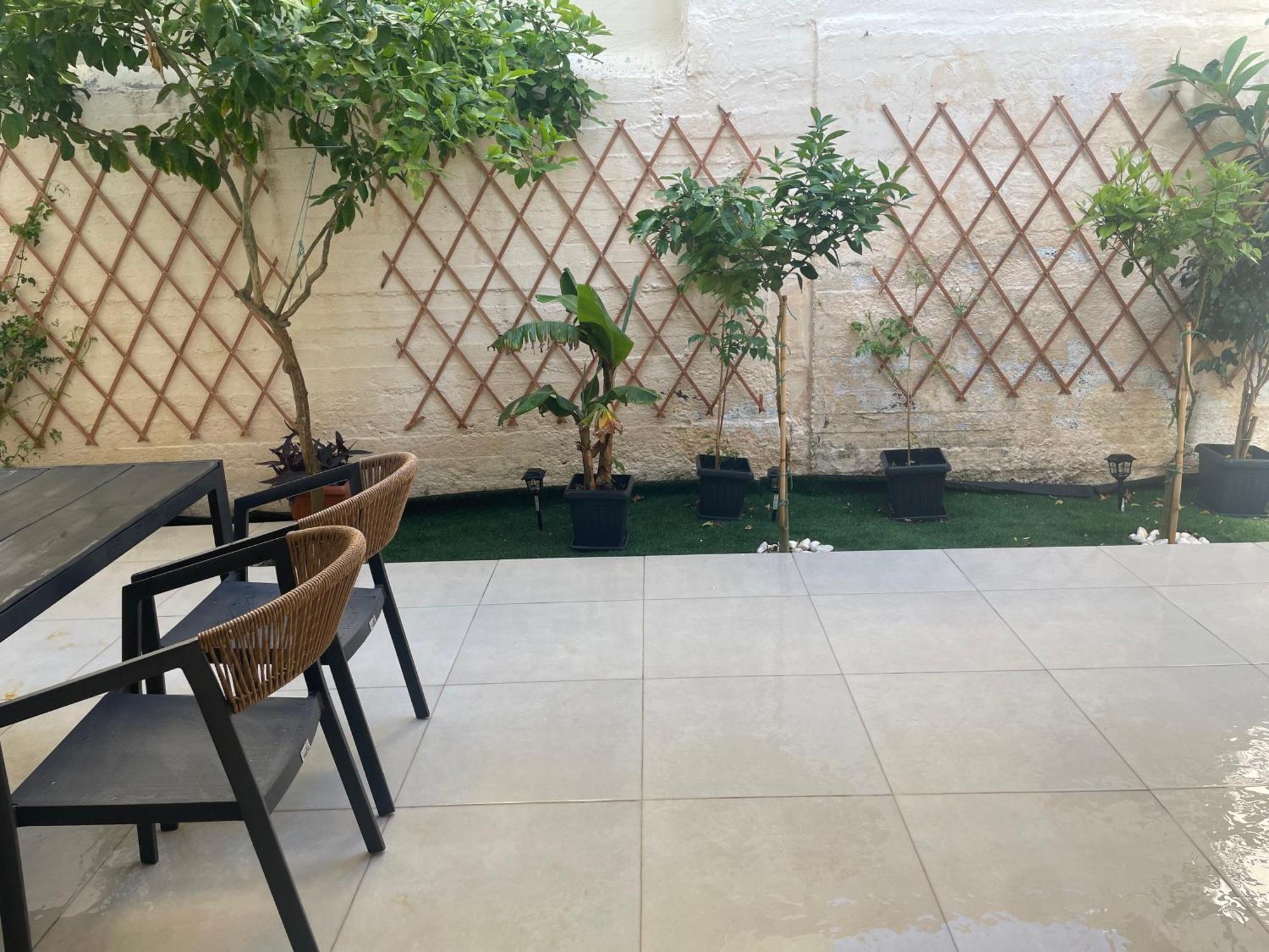 Leonidas House خانيا المظهر الخارجي الصورة